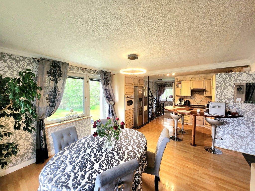 Dom w na dużej działce w Tanowie (2)