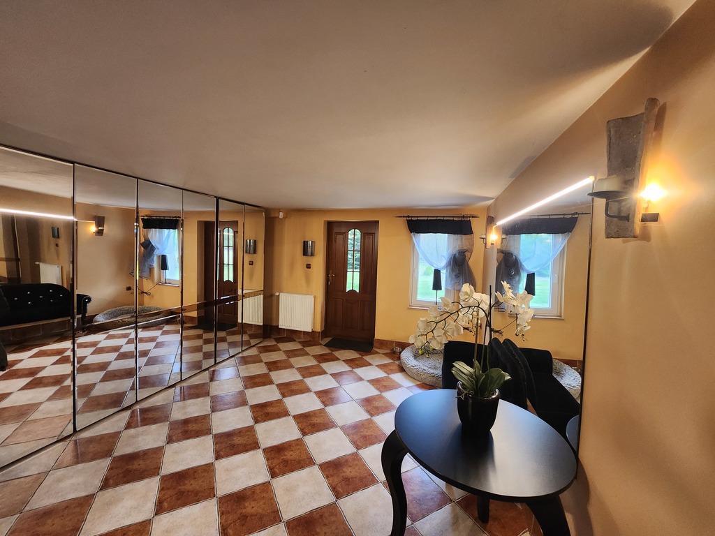 Dom w na dużej działce w Tanowie (7)