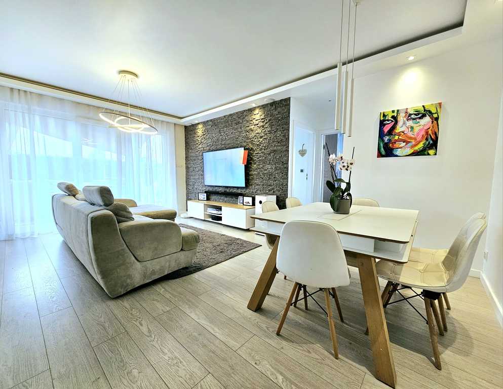 Nowoczesny 3 pok. apartament z tarasem i ogrodem! (1)
