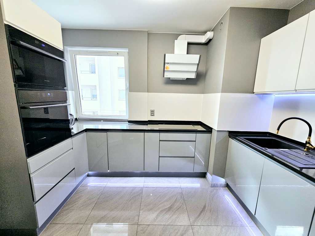 NOWA CENA! Komfortowe 3 pokoje w apartamentowcu! (6)