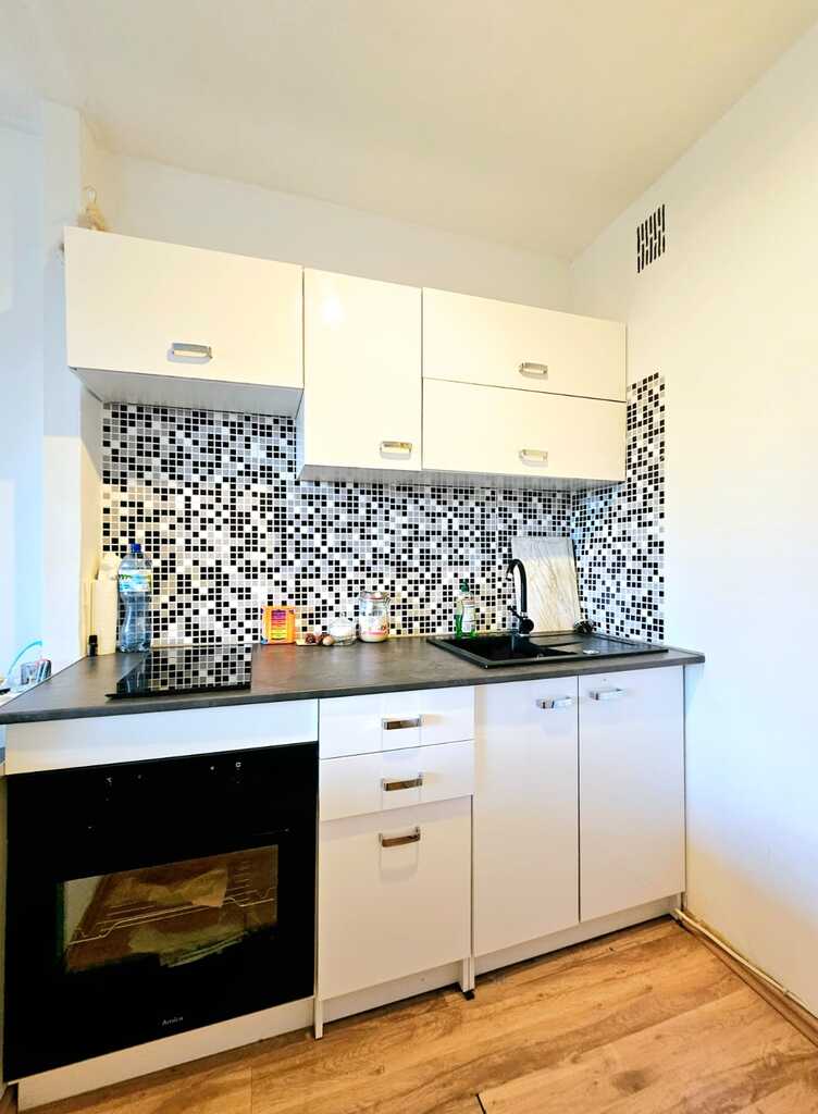 Kawalerka w bardzo dobrej lokalizacji Szczecina! (4)