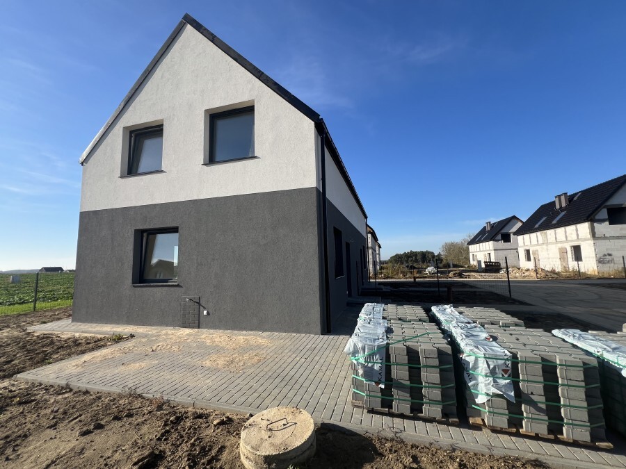 Połówka bliźniaka w Grzędzicach (1)