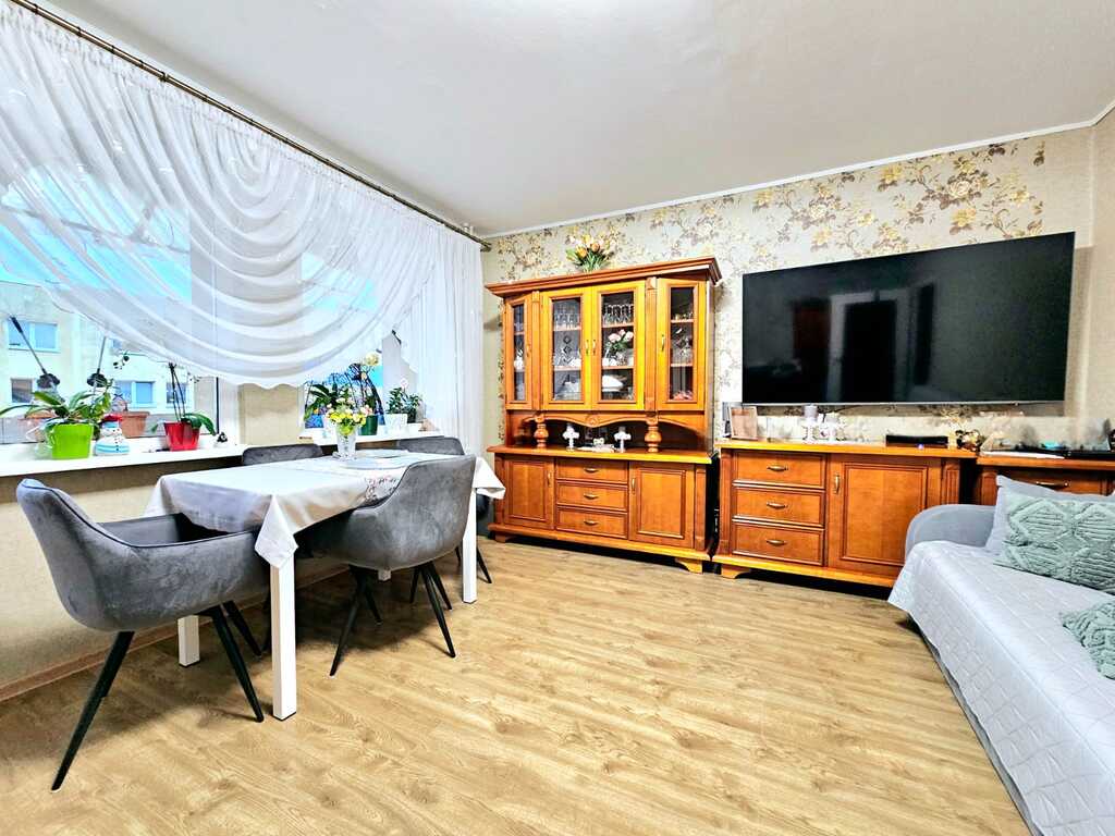 2 pokoje w niskim bloku przy Puszczy Wkrzańskiej (1)