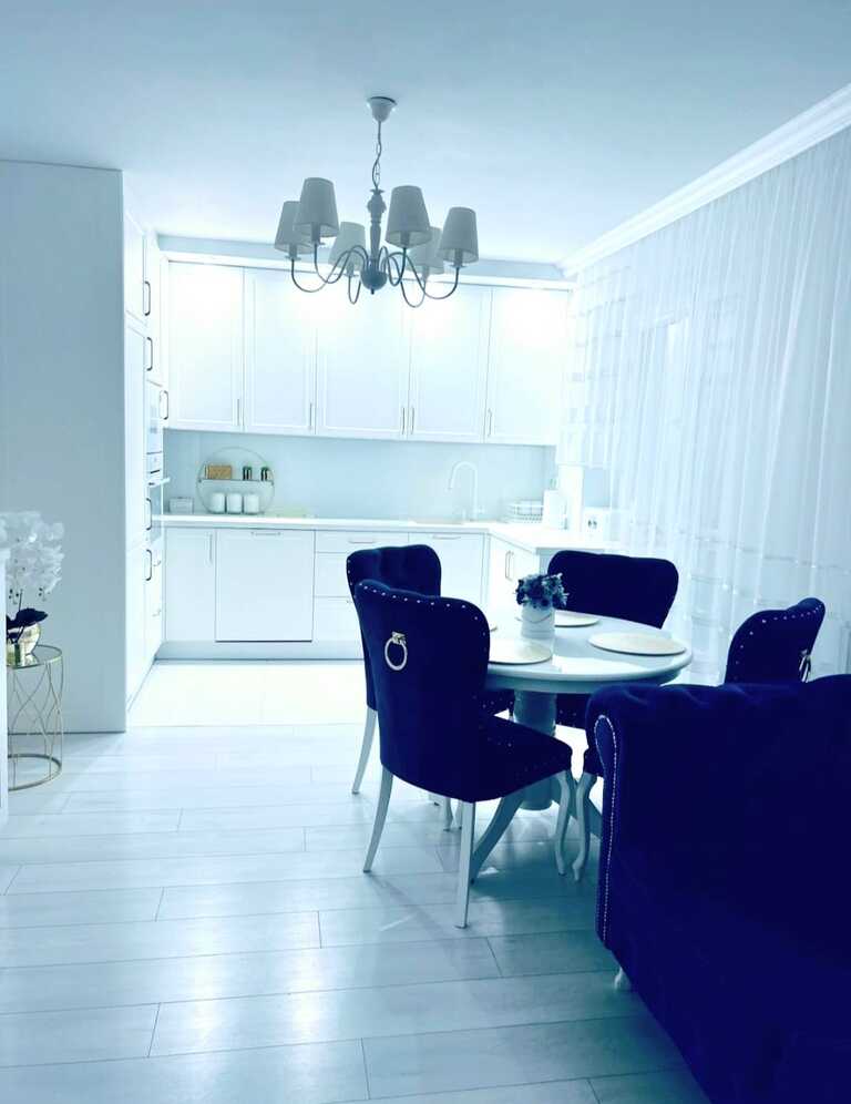 5 pokoi na wysokim parterze w spokojnej okolicy! (4)