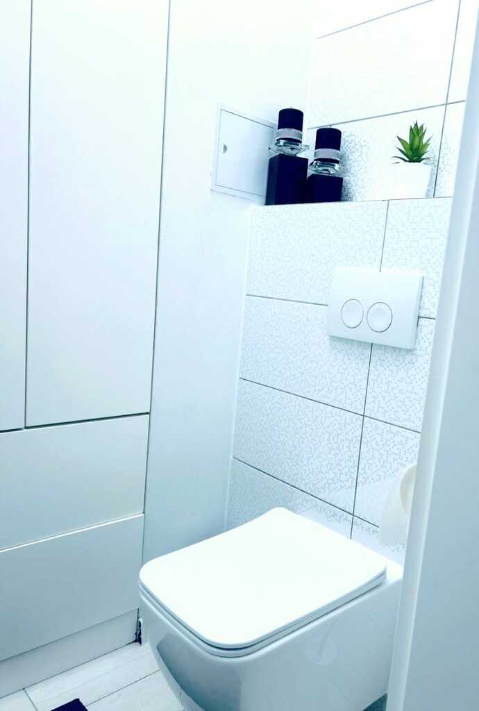 5 pokoi na wysokim parterze w spokojnej okolicy! (18)