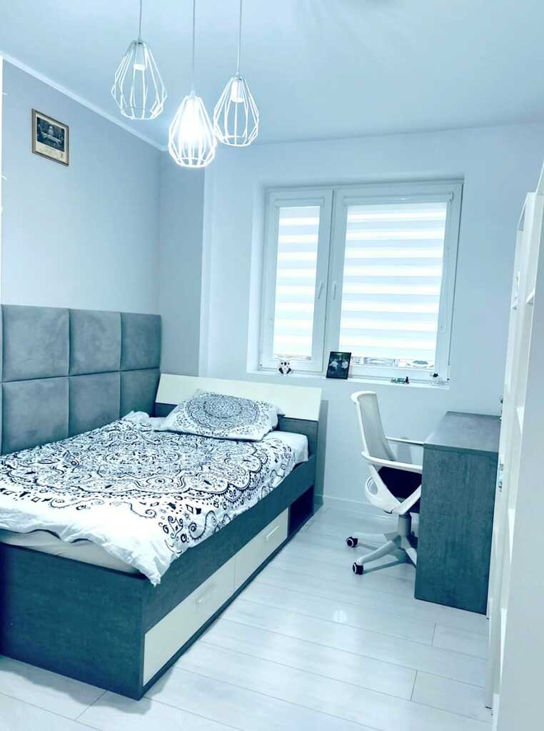 5 pokoi na wysokim parterze w spokojnej okolicy! (8)