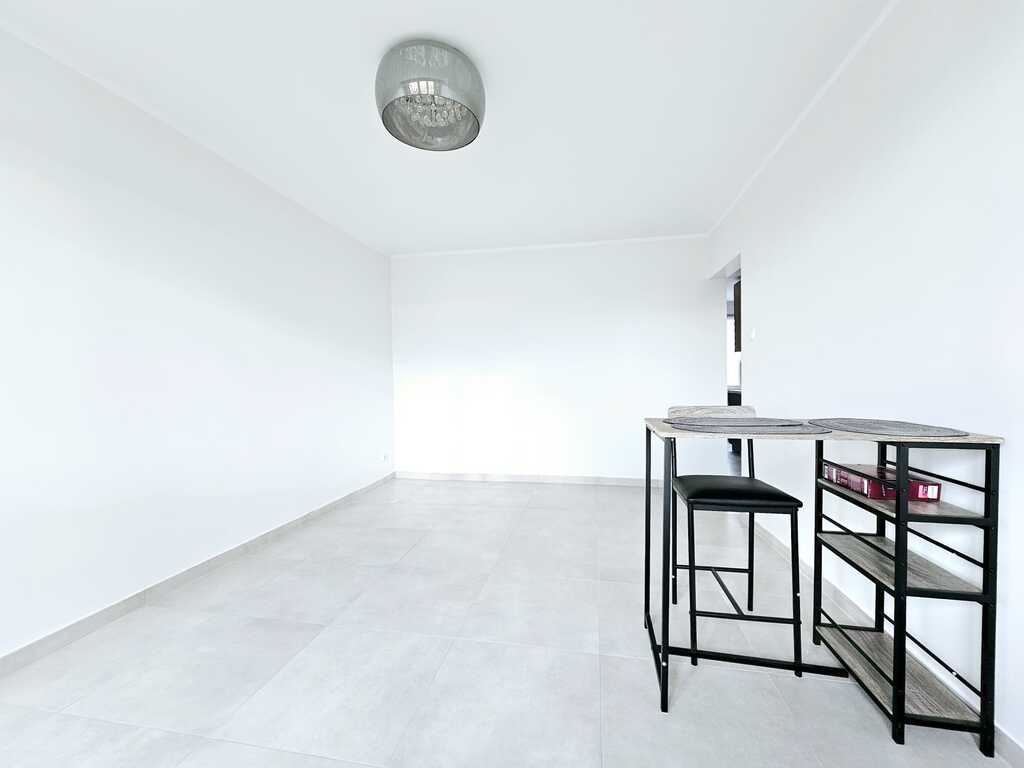 2 pok. po generalnym remoncie z pięknym widokiem! (6)