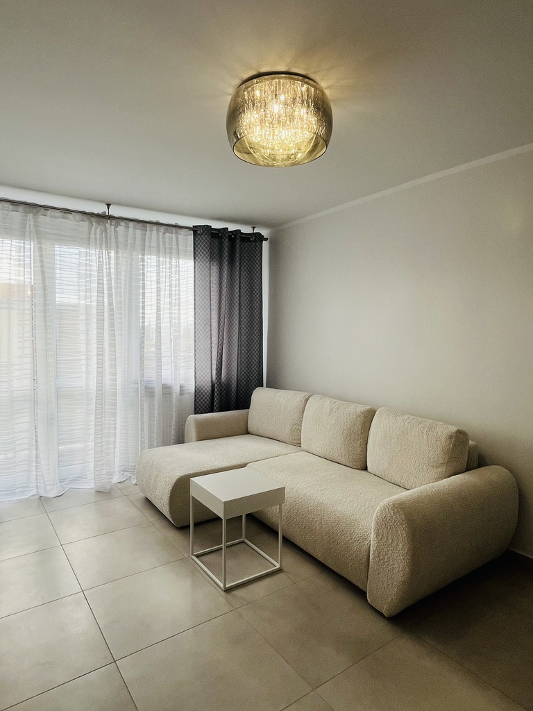 2 pok. po generalnym remoncie z pięknym widokiem! (1)