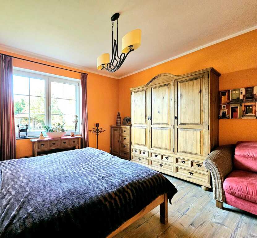 Dom pod samym lasem w Dobrej na dużej działce! (24)