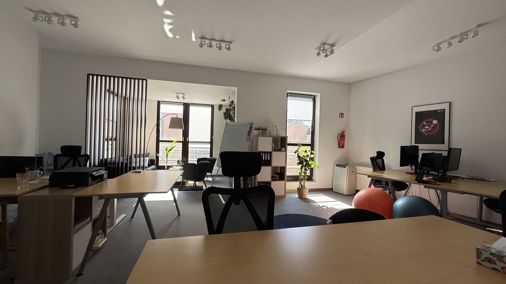 Lokal biurowy w centrum 62,5 m2 w budynku kl. A+ (2)