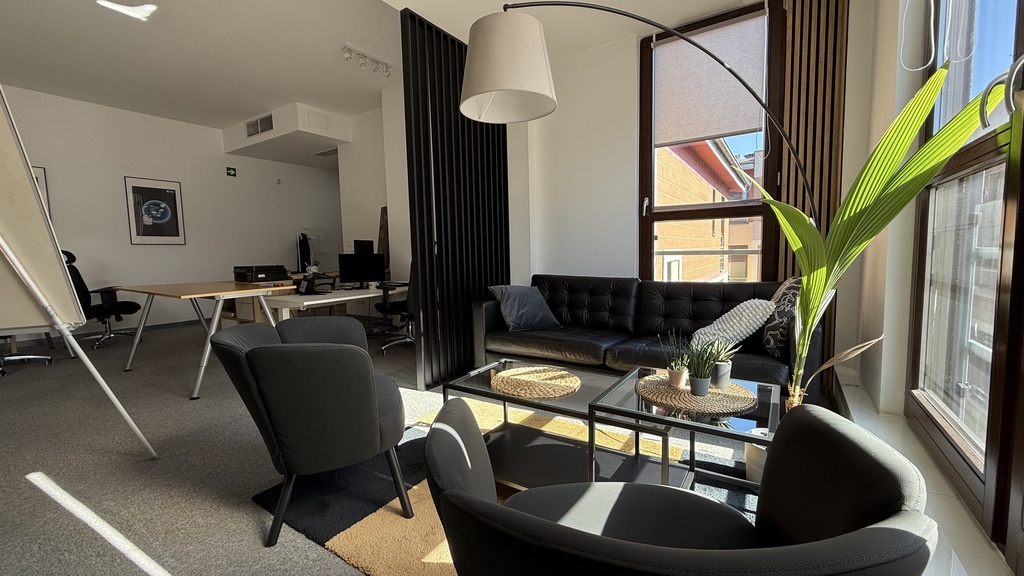 Lokal biurowy w centrum 62,5 m2 w budynku kl. A+ (3)