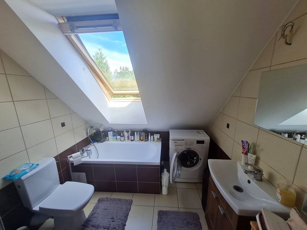 Obiekt usługowy z funkcją mieszkalną (7)