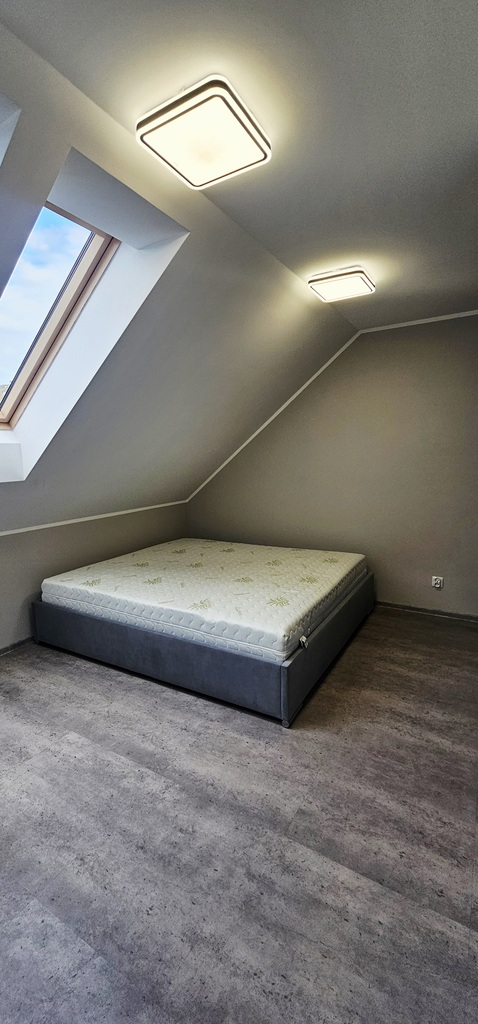 Mieszkanie z ogródkiem i miejscem postojowym (7)