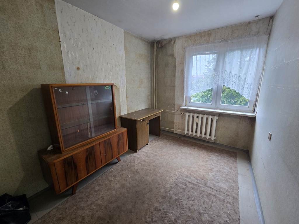 Dwupokojowe mieszkanie na drugim piętrze (2)