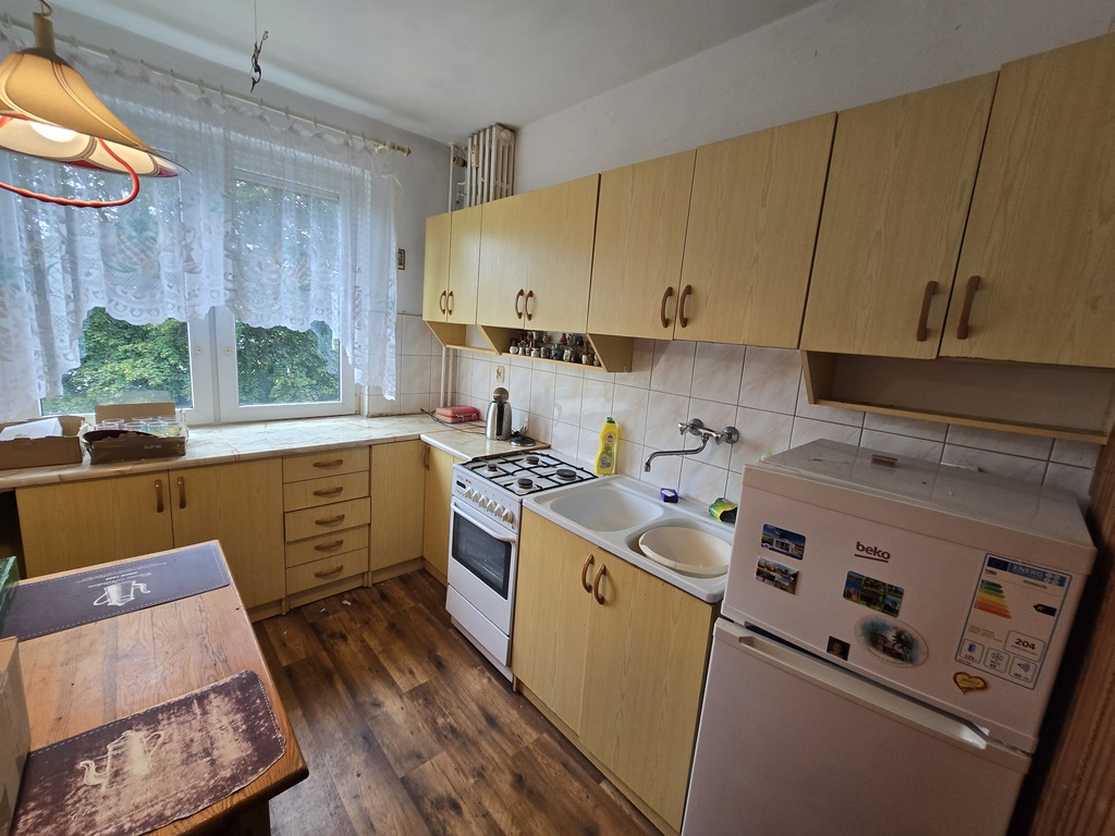 Dwupokojowe mieszkanie na drugim piętrze (4)