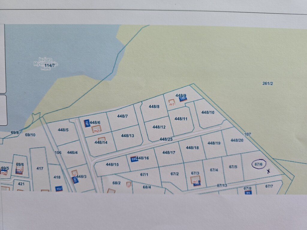 Działka nieopodal jeziora (1)