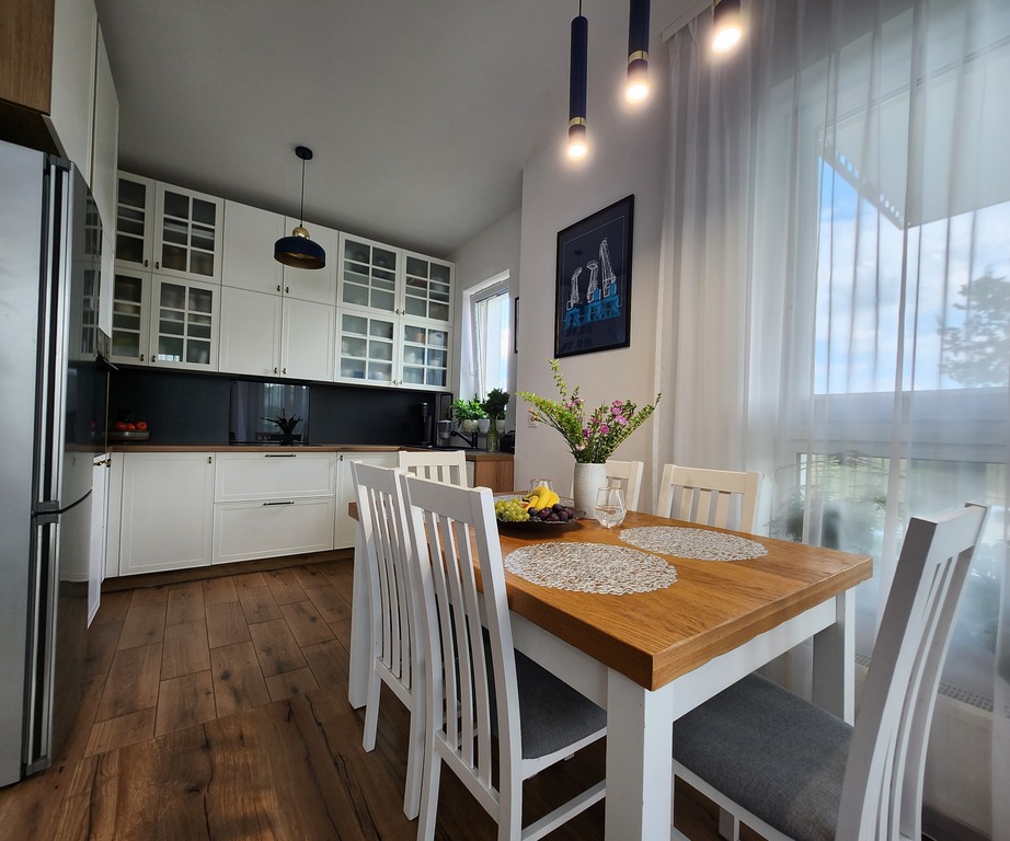 Apartament +ogródek+2 garaże- ul. Ostrowska (5)