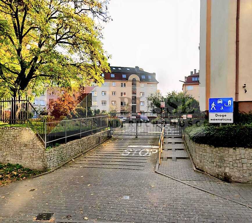 Kawalerka w nowszym budownictwie - śródmieście!!! (1)