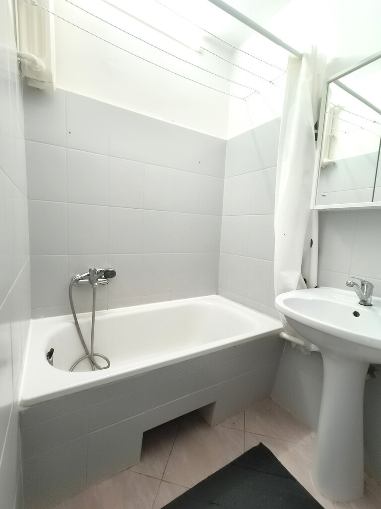 Na sprzedaż 3-pokojowe mieszkanie – os. Kaliny. (10)