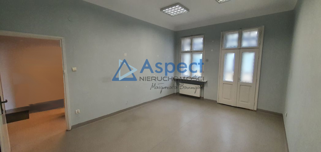 Wynajem - biuro 33,2 m2, Centrum (1)