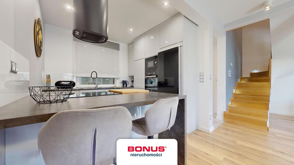 Piękny dom w cichej i zielonej części Bezrzecza! (4)