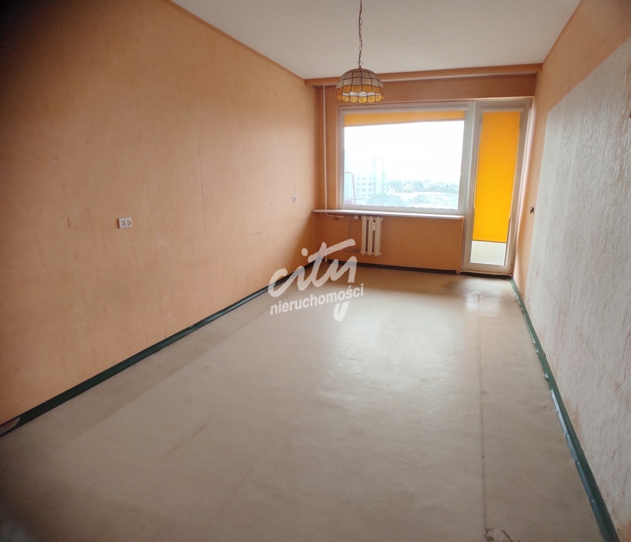 3-pok mieszkanie, balkon - z dużym potencjałem (1)