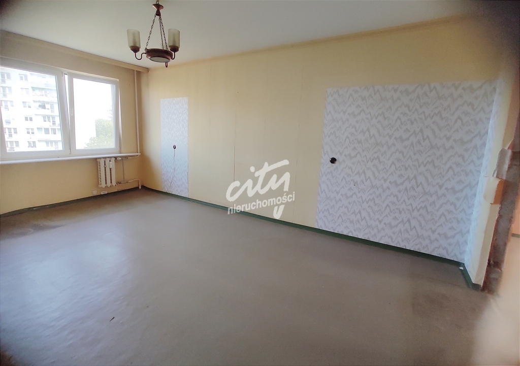 3-pok mieszkanie, balkon - z dużym potencjałem (3)