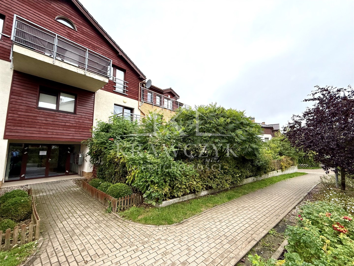 Warszewo 4pok.79,2m2-tarasy-garaze-piwnica-strych (14)