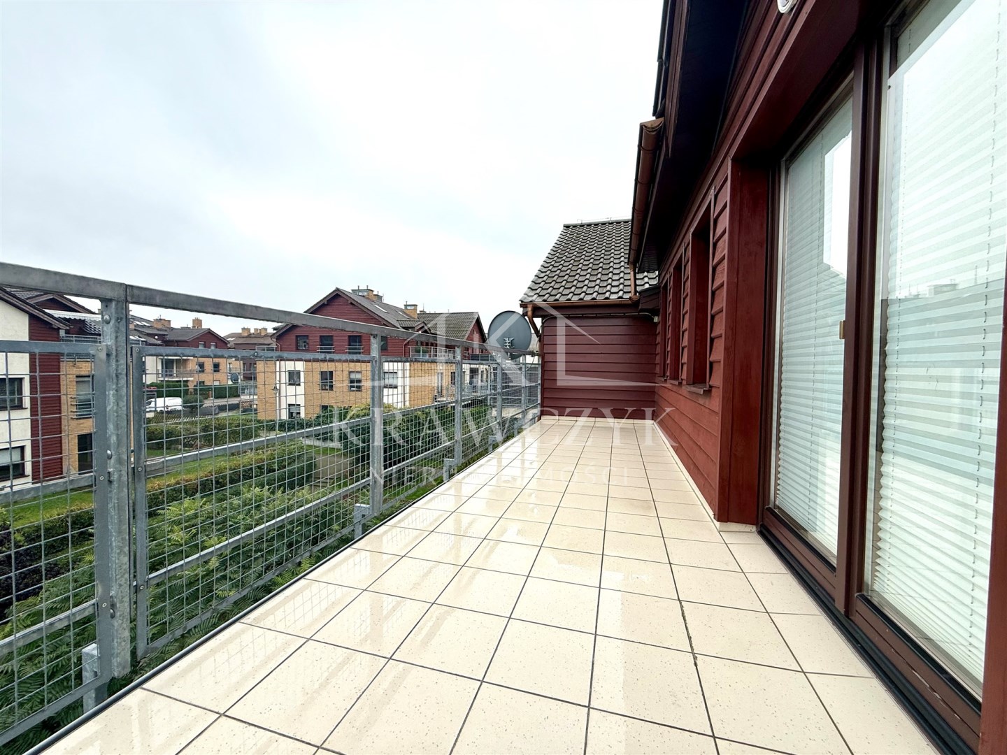 Warszewo 4pok.79,2m2-tarasy-garaze-piwnica-strych (17)