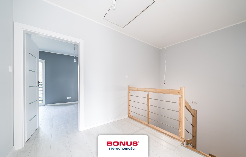 Bliźniak z garażem, zamknięta ulica z pozbruku (21)