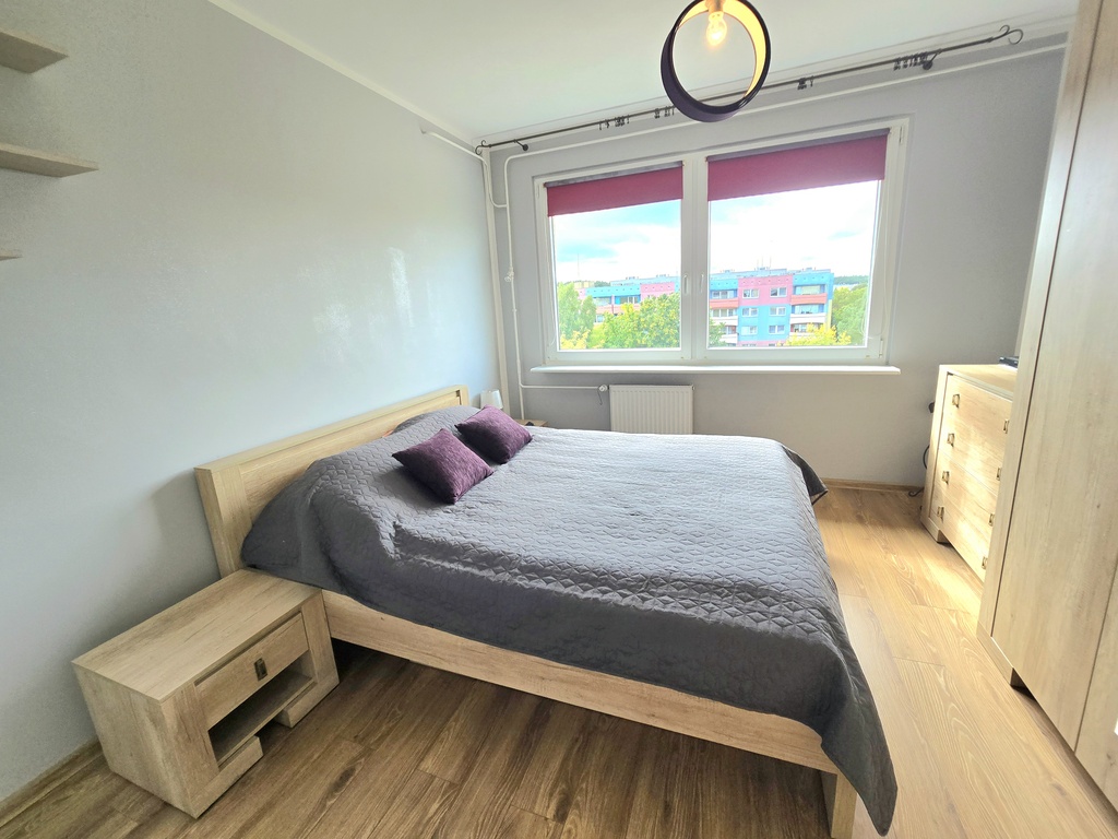 Przestronne mieszkanie w centrum Polic (12)