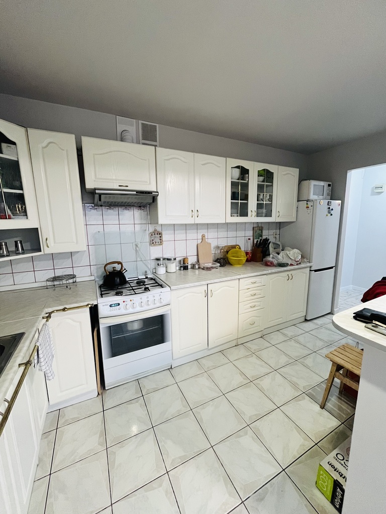 3 pokojowe mieszkanie z balkonem na Gumieńcach (3)