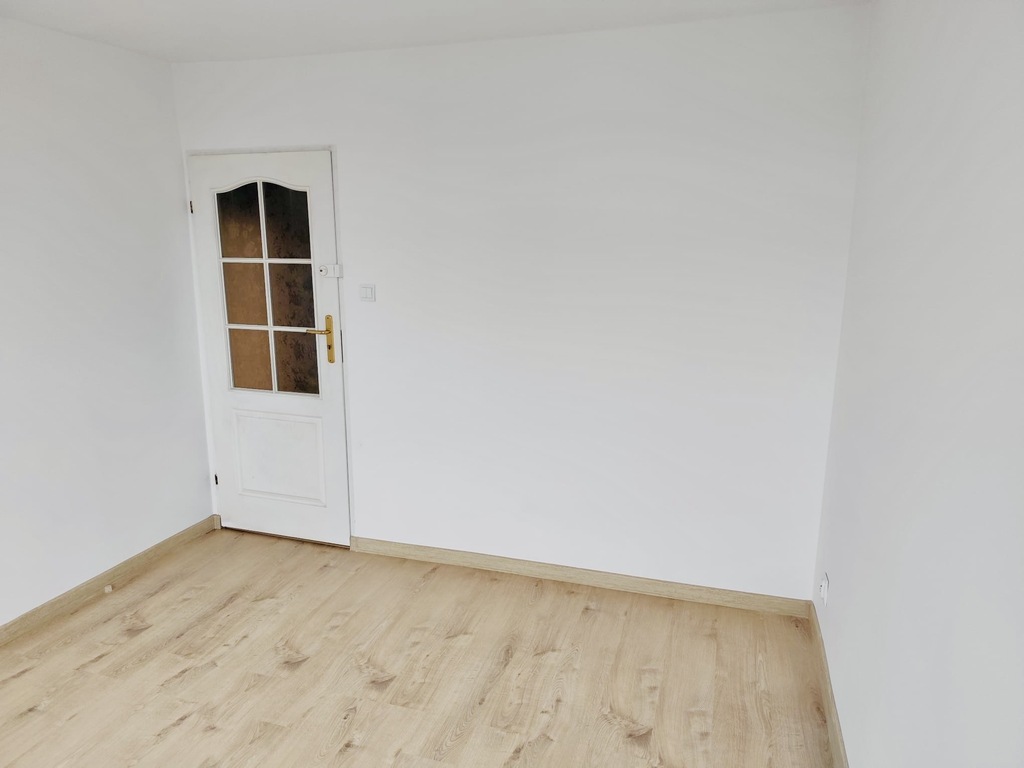 3 pokojowe mieszkanie z balkonem na Gumieńcach (10)