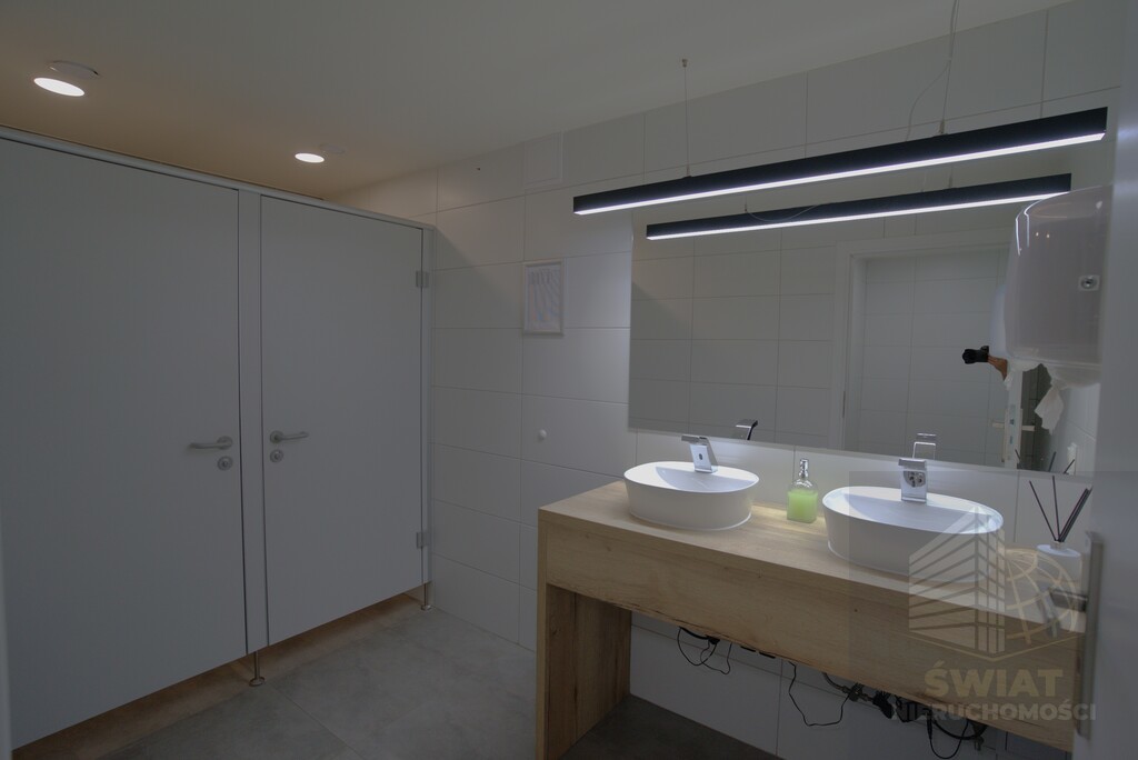 Biuro 68m media w cenie (5)