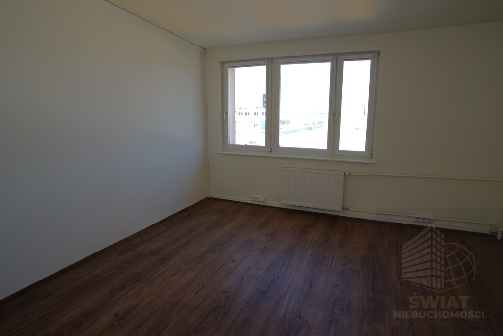 Biuro 68m media w cenie (2)