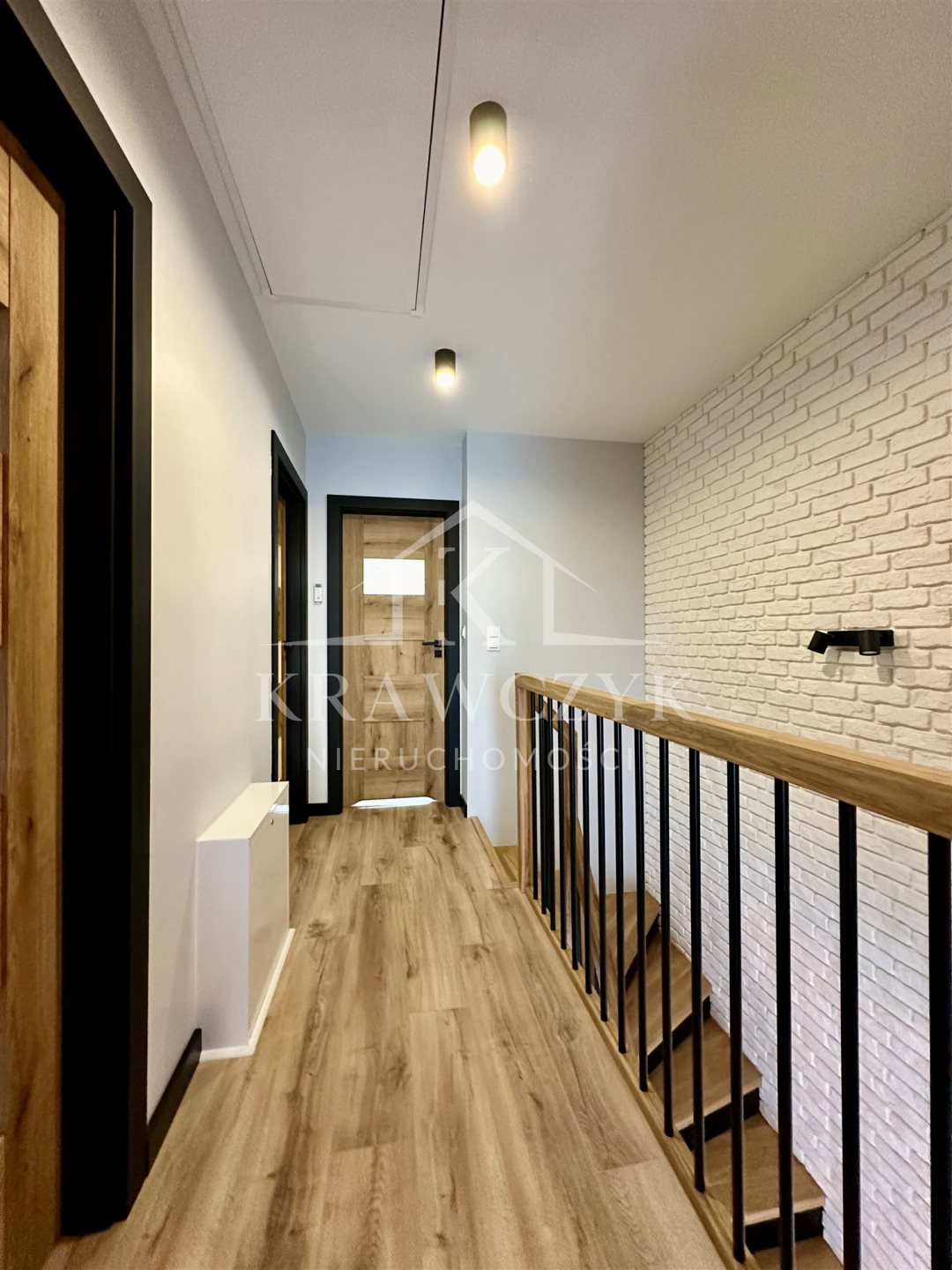 GUMIEŃCE SZEREG 2022r. 4pok. 2 m.parkingowe, ogród (13)