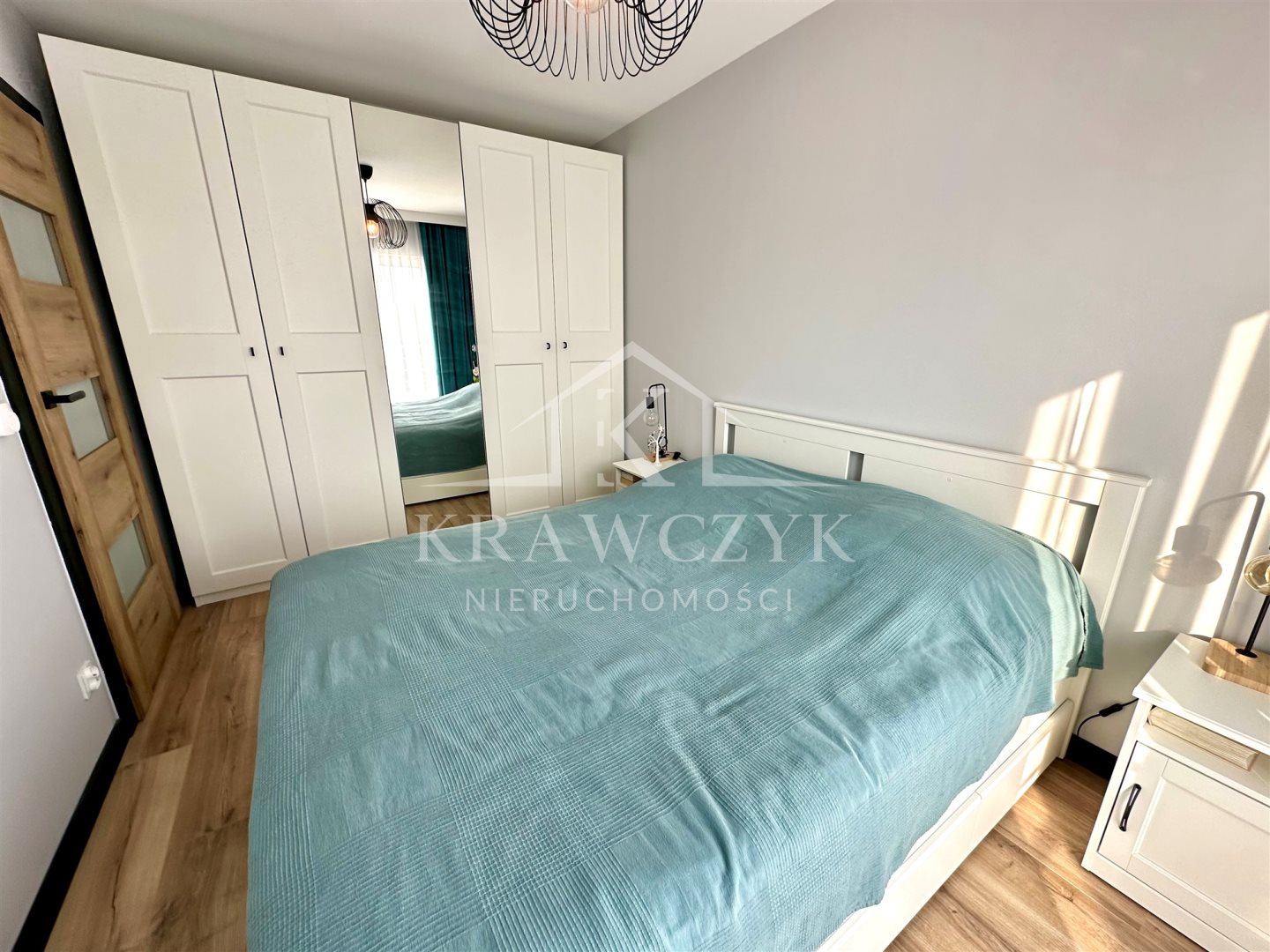 GUMIEŃCE SZEREG 2022r. 4pok. 2 m.parkingowe, ogród (7)