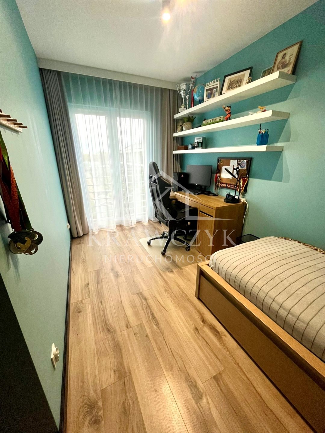 GUMIEŃCE SZEREG 2022r. 4pok. 2 m.parkingowe, ogród (9)