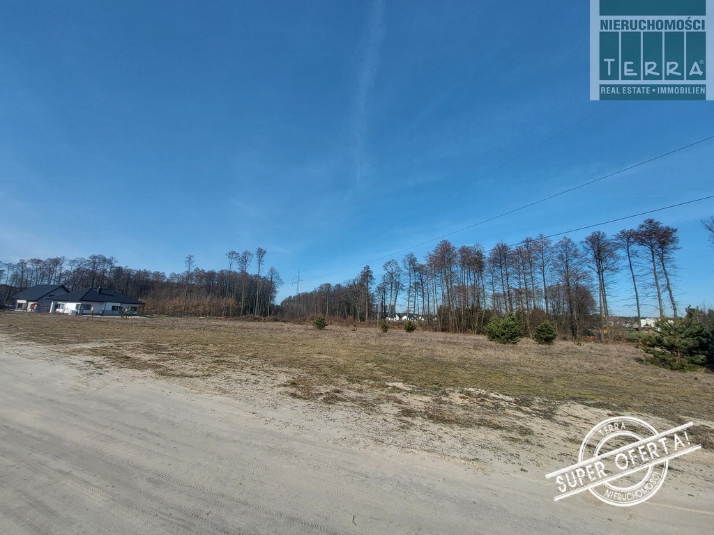 Działka budowlana z pełnym uzbrojeniem w Płotach (1)
