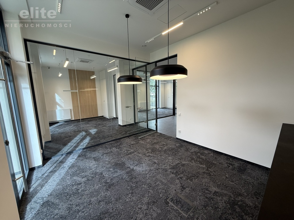 Nowa Cukrownia lokal 114m2 wykończony duże witryny (20)