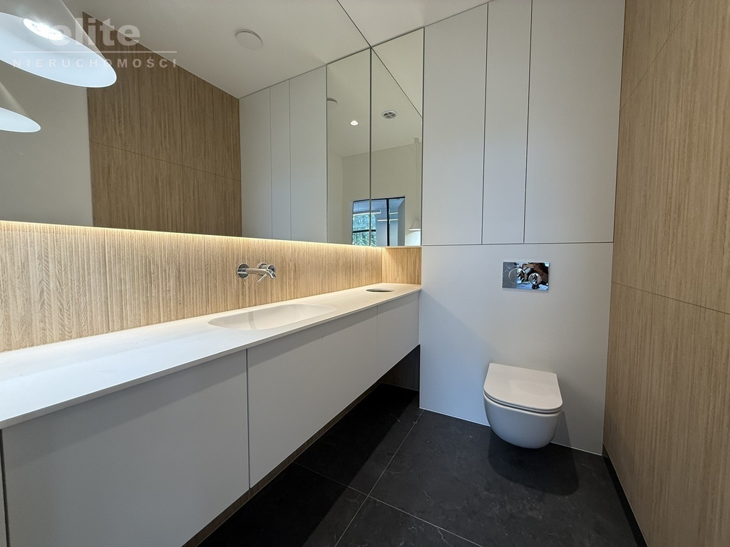 Nowa Cukrownia lokal 114m2 wykończony duże witryny (26)