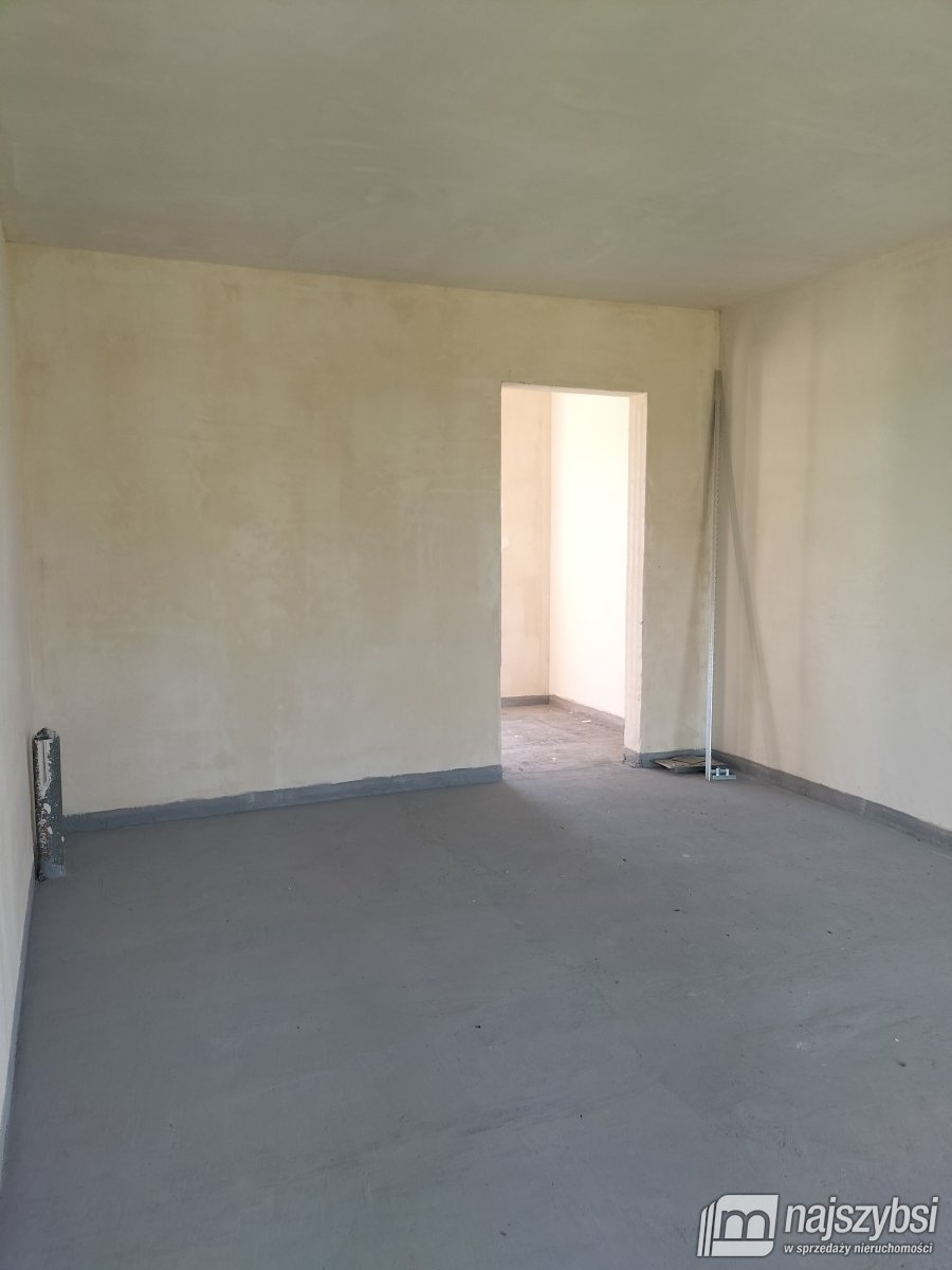 Płoty - dom wolnostojący w świetnej lokalizacji (16)