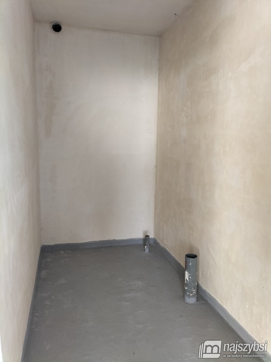 Płoty - dom wolnostojący w świetnej lokalizacji (18)