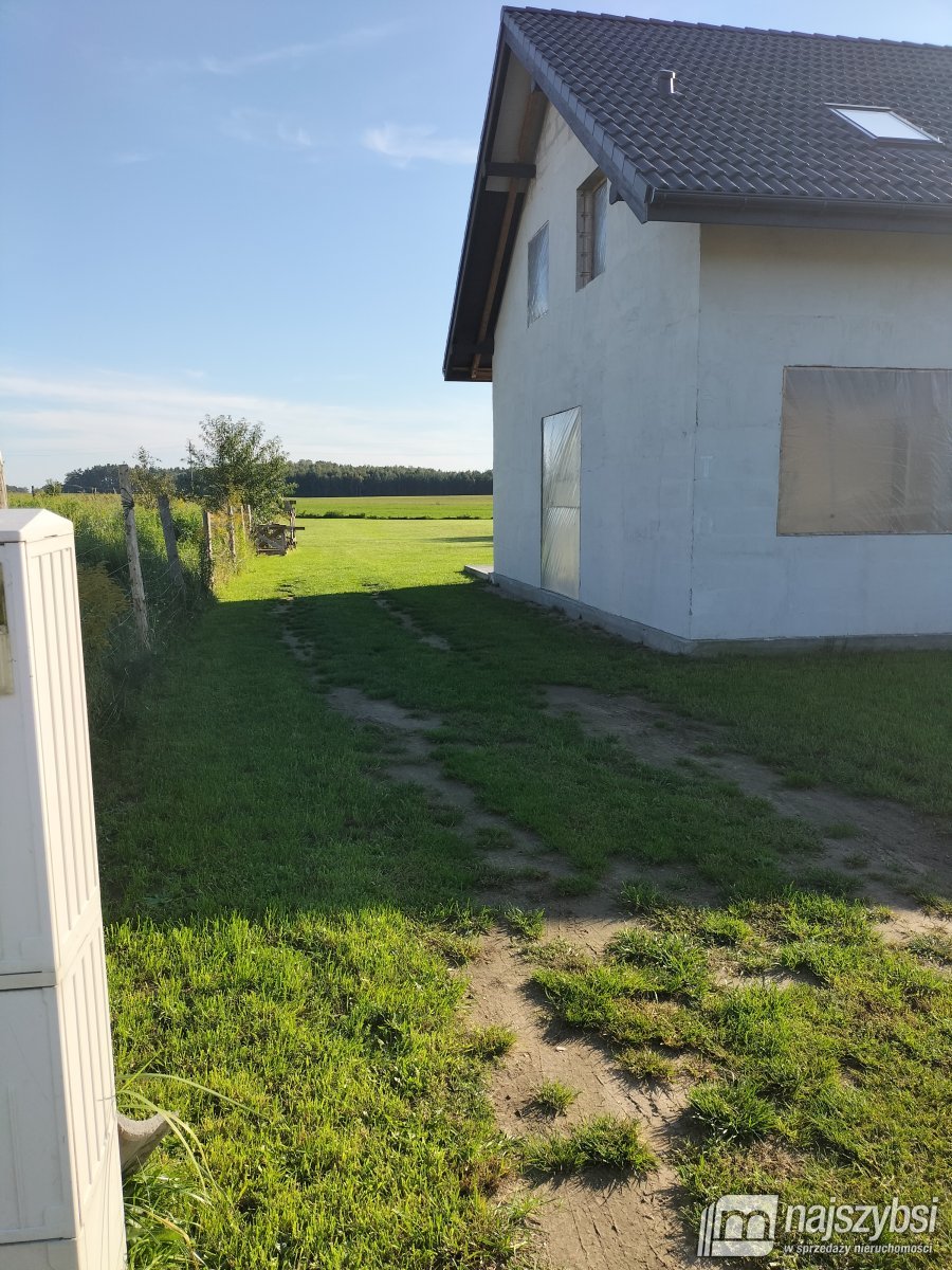 Płoty - dom wolnostojący w świetnej lokalizacji (3)