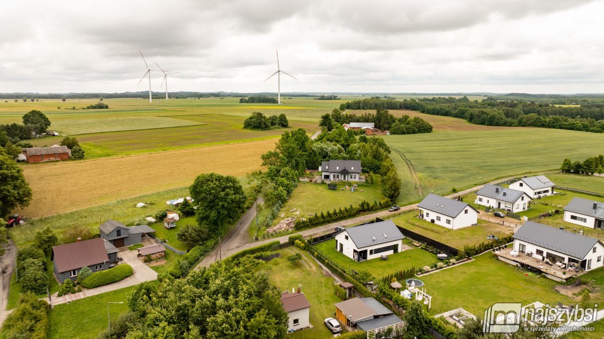 Kołobrzeg/Nieżyn Dom jednorodzinny o pow.181m2 (20)