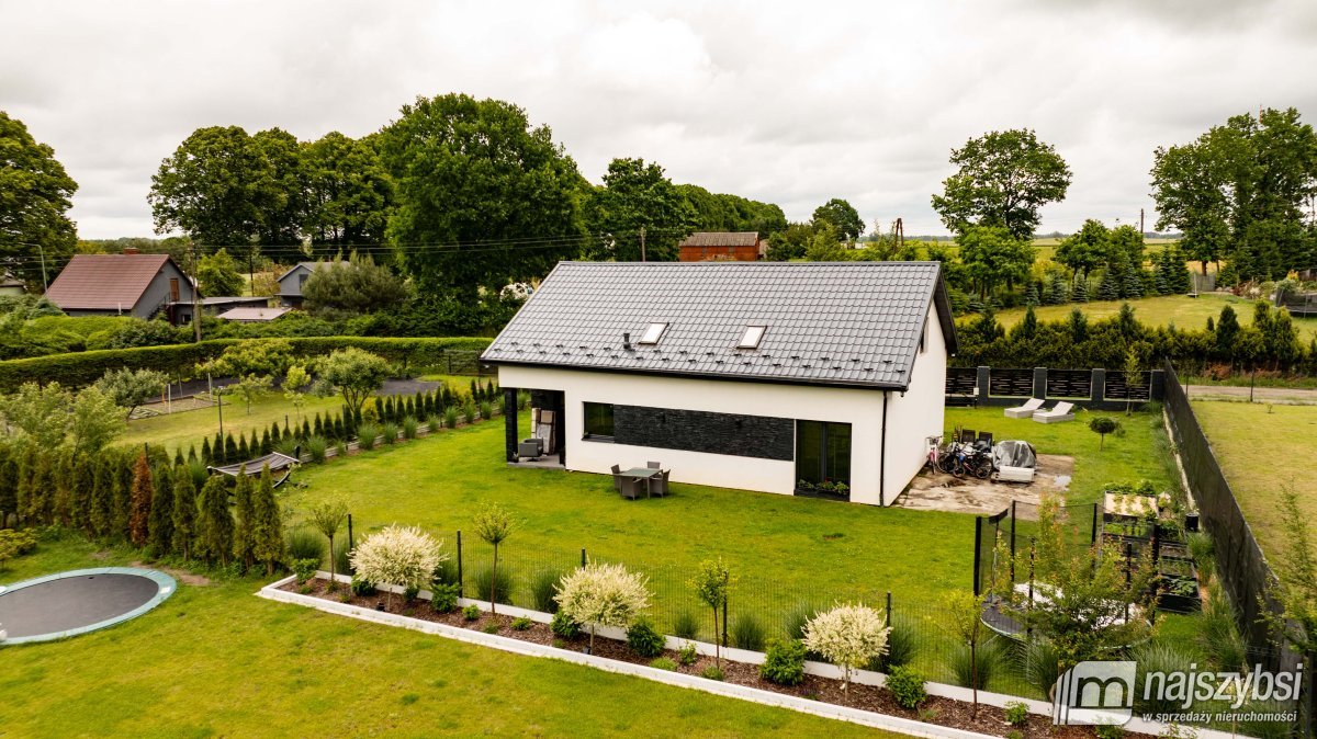 Kołobrzeg/Nieżyn Dom jednorodzinny o pow.181m2 (22)