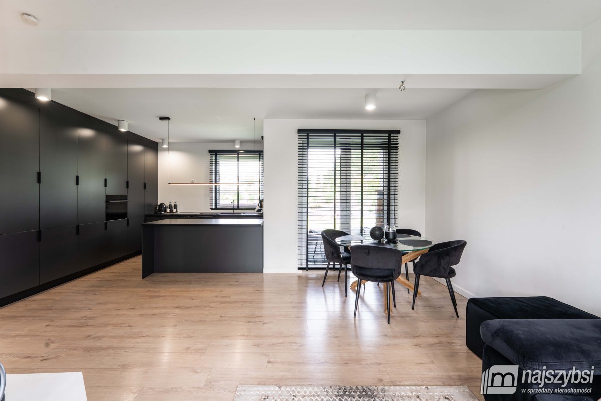 Kołobrzeg/Nieżyn Dom jednorodzinny o pow.181m2 (6)