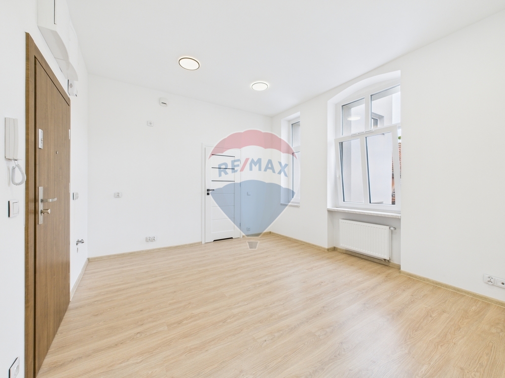 Lokal niemieszkalny z łazienką w Koszalinie (1)