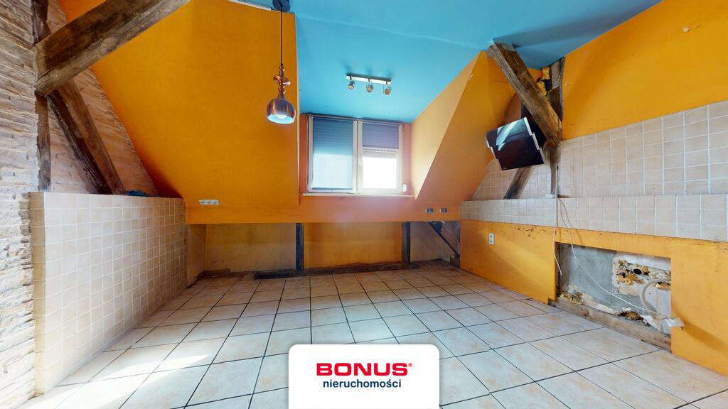 Dwa duże pokoje w świetnej lokalizacji (8)