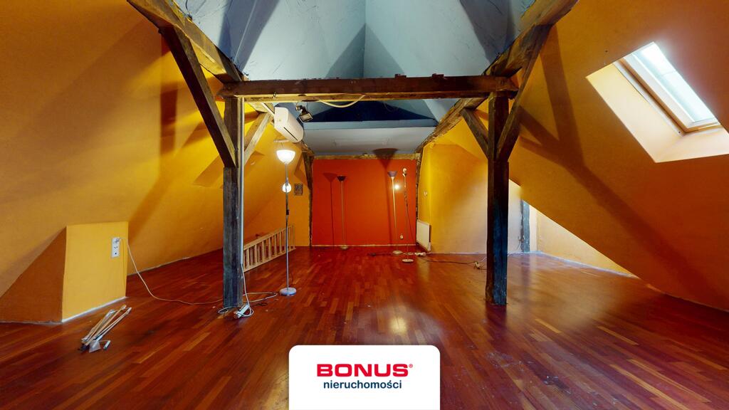 Dwa duże pokoje w świetnej lokalizacji (10)